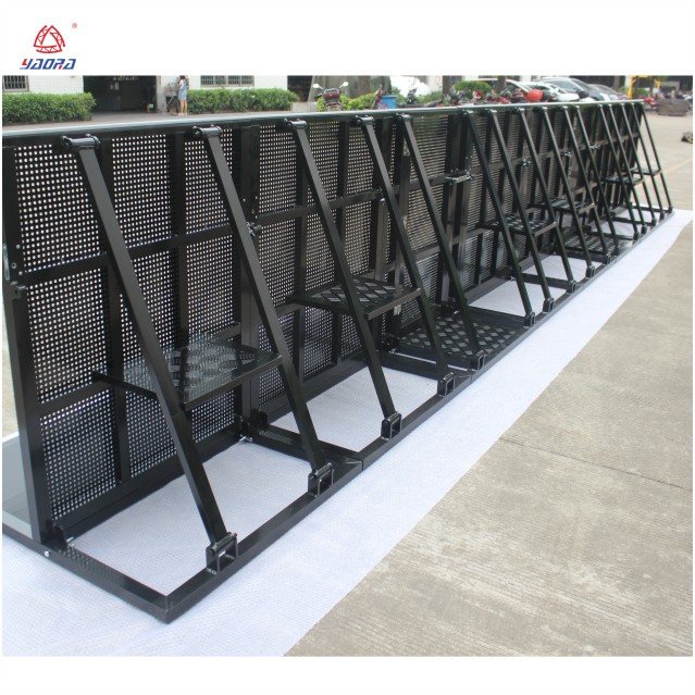 Fencing barriers